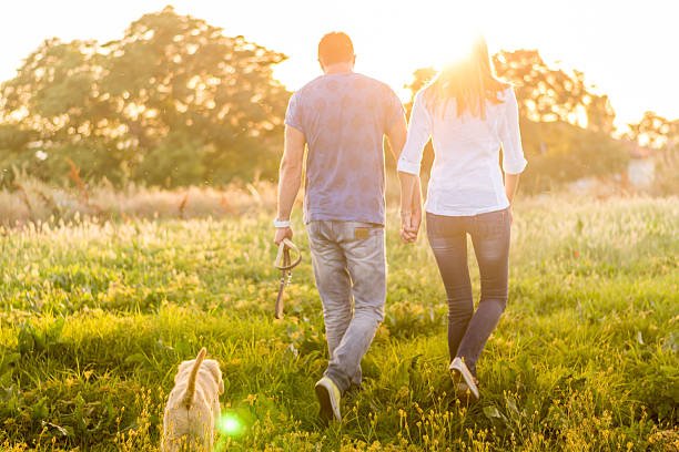 تفسير حلم المشي مع حبيبتي في المنام