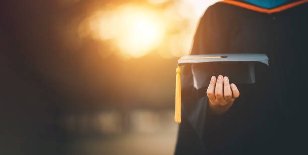 تفسير حلم ضياع ثوب التخرج في المنام