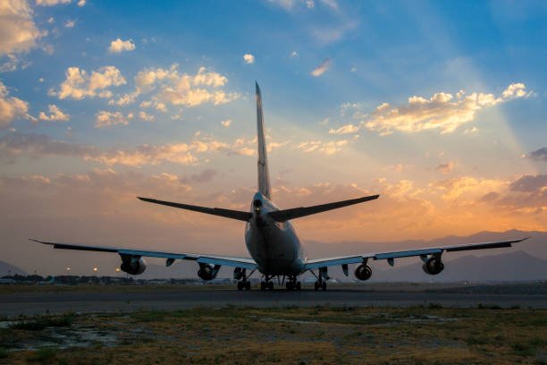 تفسير حلم السفر بالطائرة في المنام