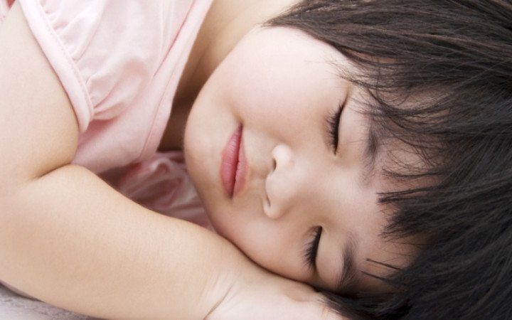 تفسير حلم أن أنجبت بنت وسميتها نور في المنام